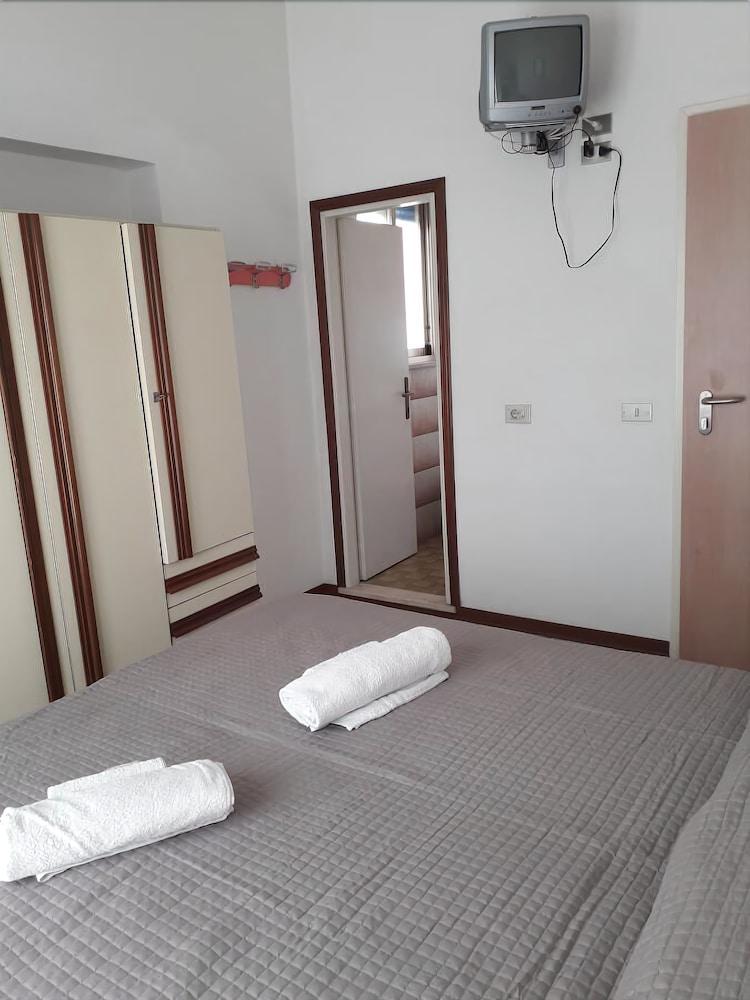 Hotel Sirena Bellaria-Igea Marina Exterior photo